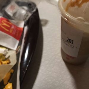 Meet your Posher, Abiel